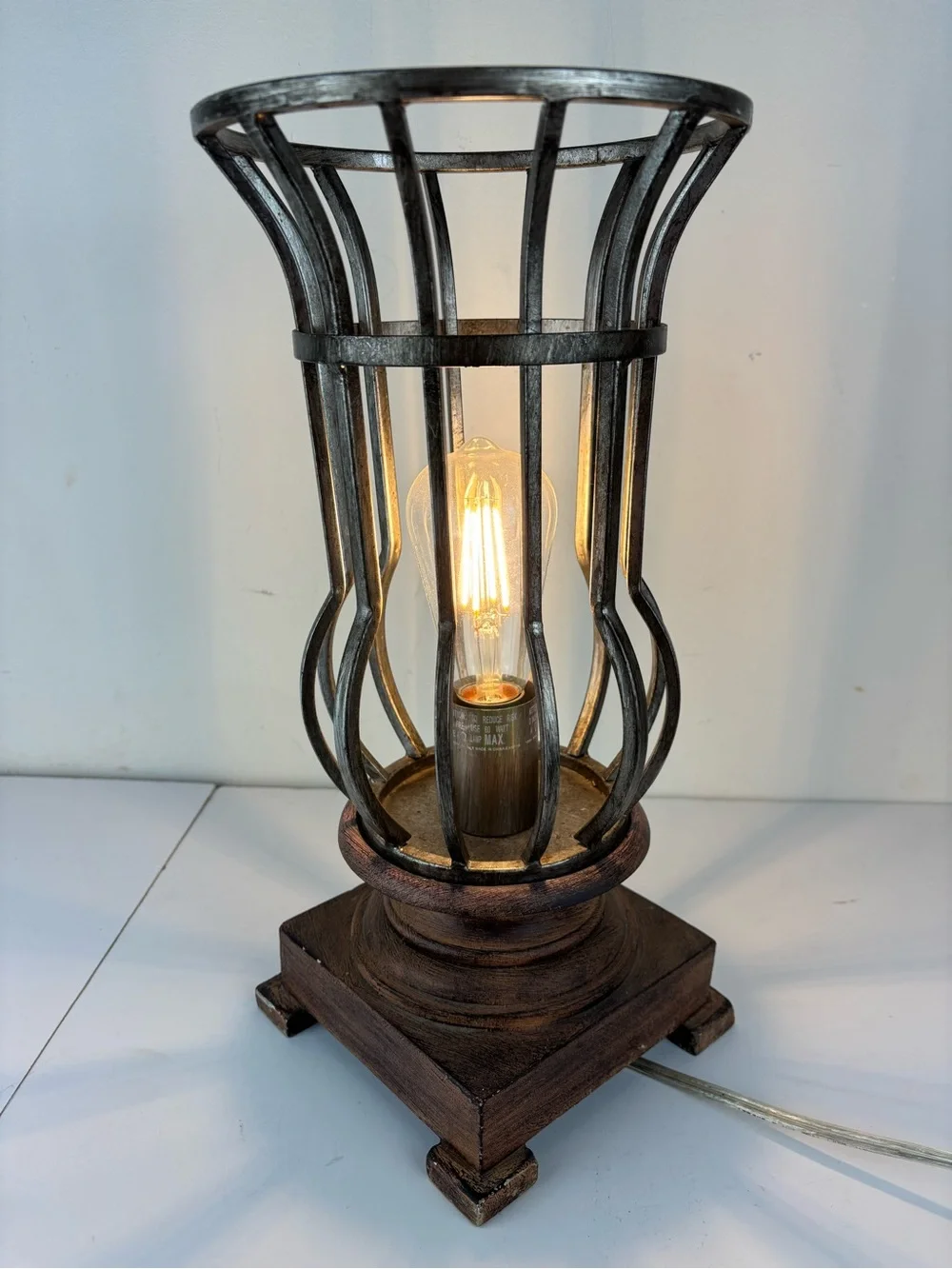 Metal Cage Table Lamp with/Bronze Finish-Accent Lamp-Modern/Rustic Vibe Up-light